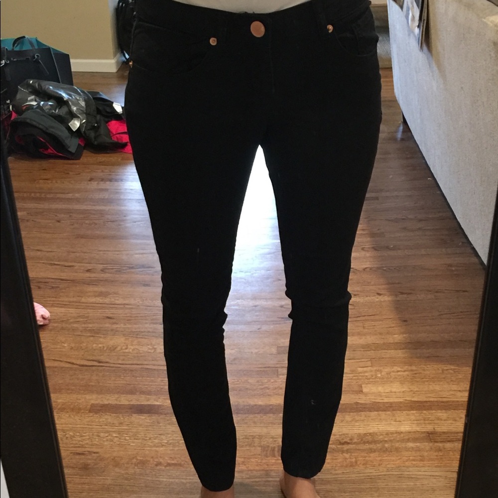 Black skinny jeans